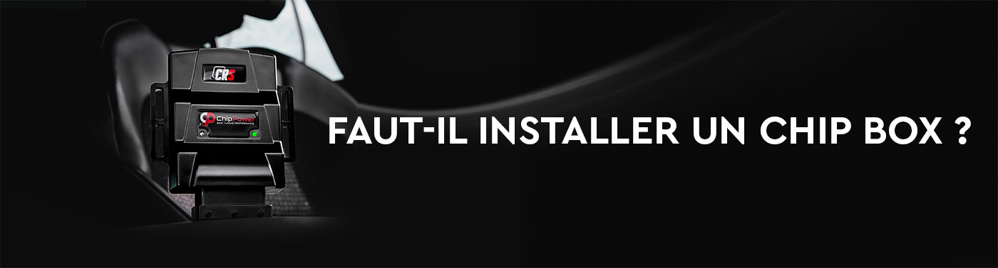 Moteur moderne avec boîtier de puissance installé